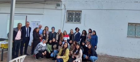 الرملة : مركز نور يحتفي بالفتيات والامهات